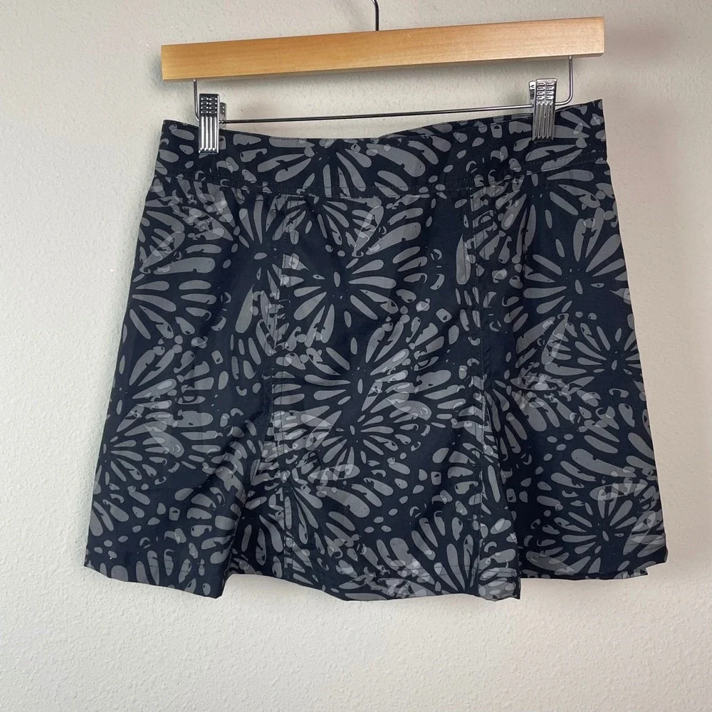 RipSkirt Hawaii Womens S Black Grey Abstract‎ Floral Wrap Skirt Beach Resort